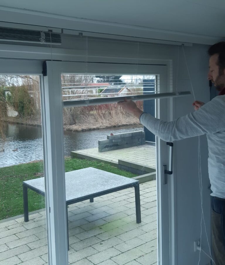 luxaflex-vervangen-chalet-v6-gestrand