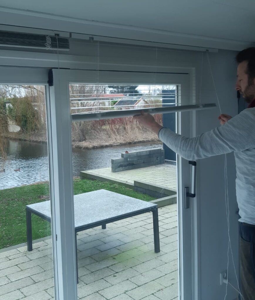 luxaflex-vervangen-chalet-v6-gestrand