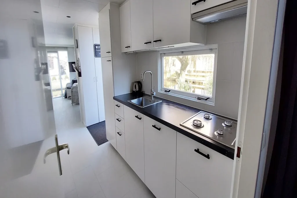 Keuken in vakantiehuis Gestrand in Makkum